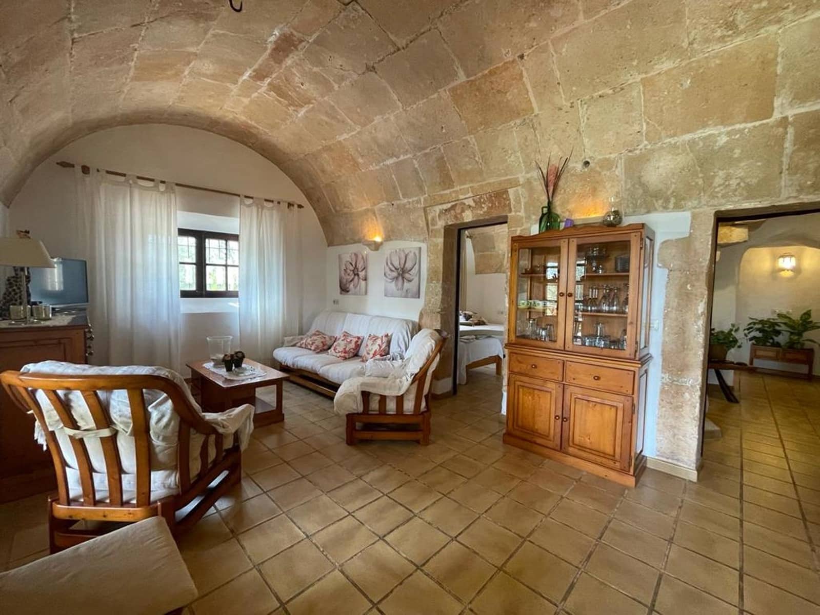 3 bedroom Finca/Country House for rent in Felanitx with pool - € 2,500 (Ref: 7565983)