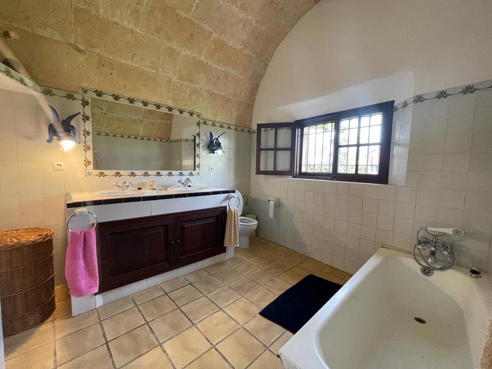 3 bedroom Finca/Country House for rent in Felanitx with pool - € 2,500 (Ref: 7565983)