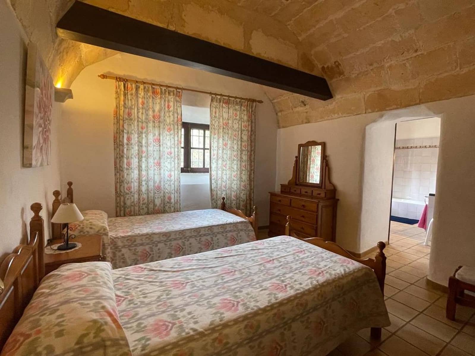 3 bedroom Finca/Country House for rent in Felanitx with pool - € 2,500 (Ref: 7565983)