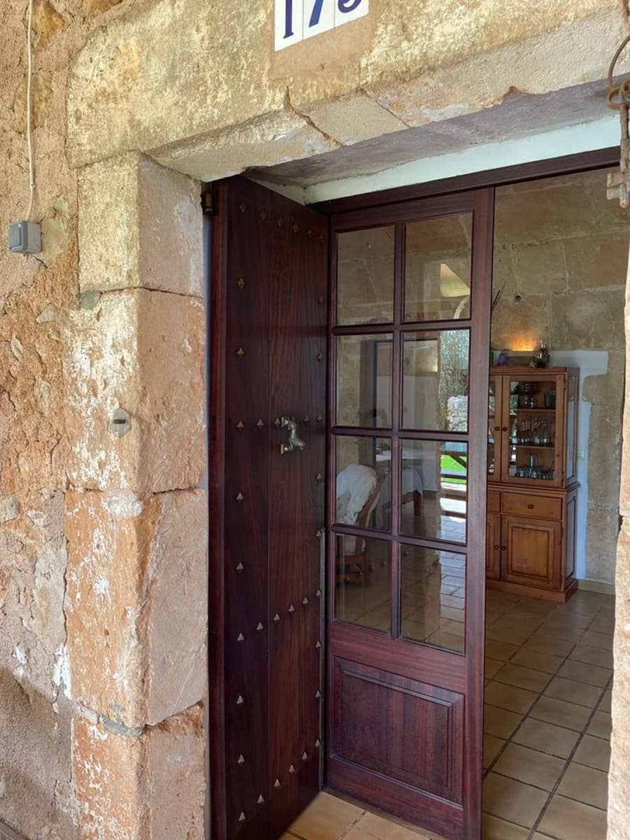 3 bedroom Finca/Country House for rent in Felanitx with pool - € 2,500 (Ref: 7565983)