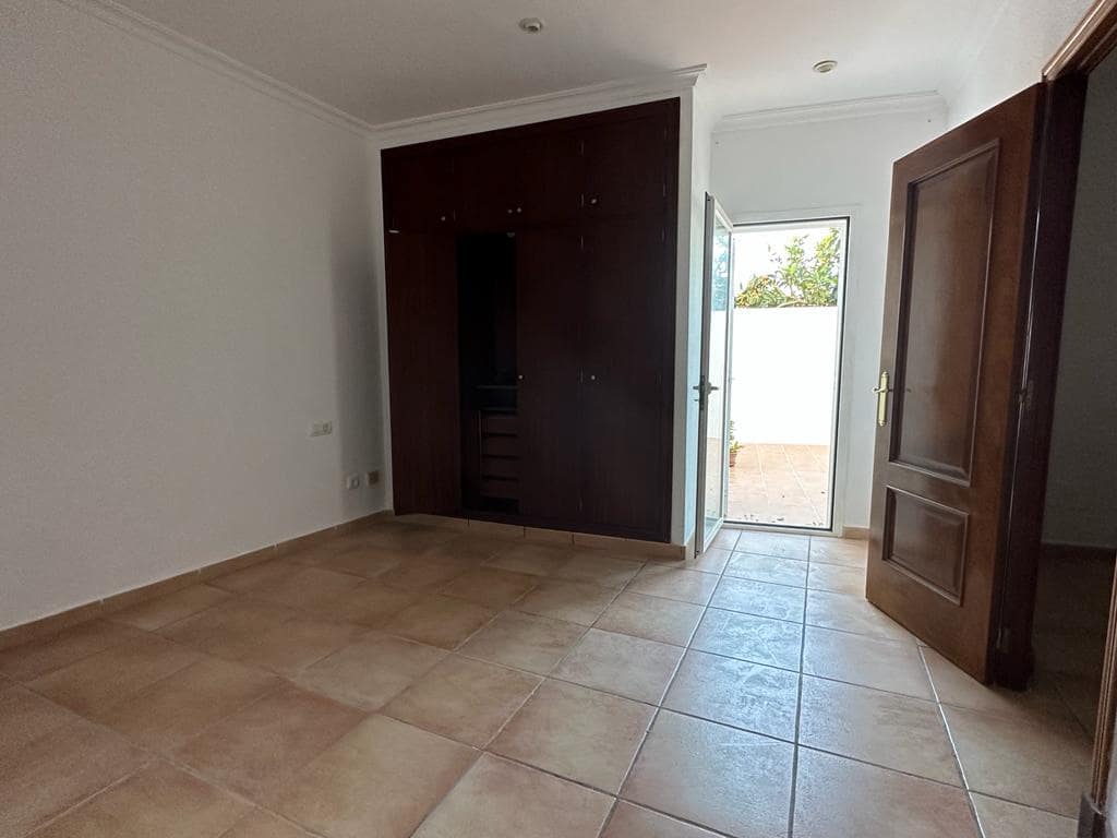 4 bedroom Townhouse for sale in Portocolom - € 450,000 (Ref: 7572223)