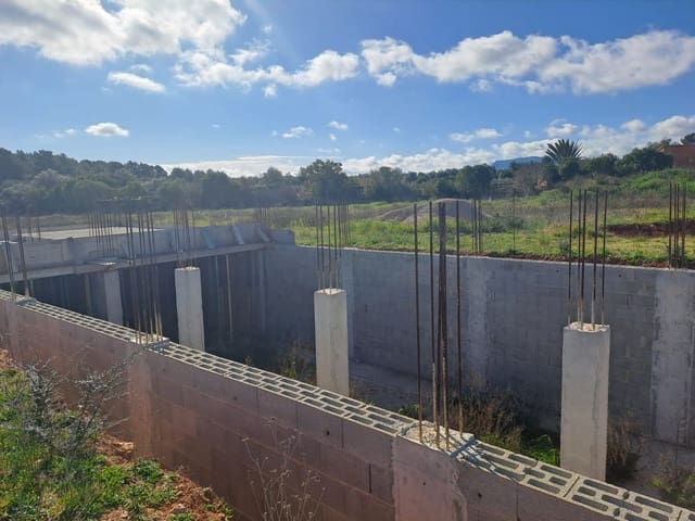 Mark till salu i Algaida - 295 000 € (Ref: 7713771)