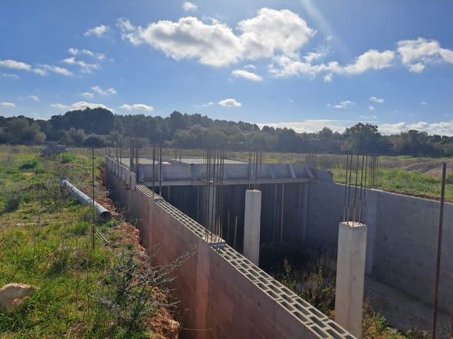 Mark till salu i Algaida - 295 000 € (Ref: 7713771)