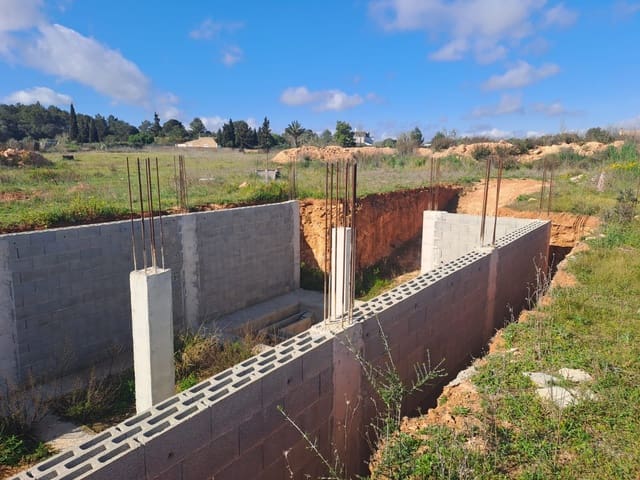 Mark till salu i Algaida - 295 000 € (Ref: 7713771)