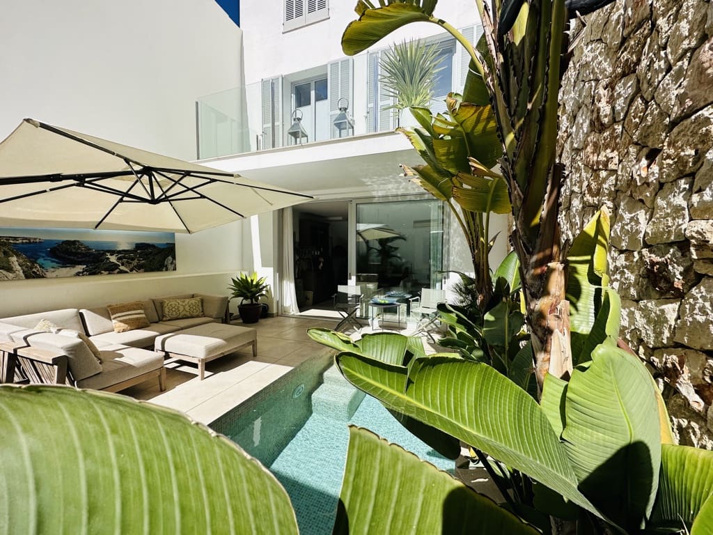 3 slaapkamer Huis te koop in Portocolom met zwembad - € 1.350.000 (Ref: 7956949)