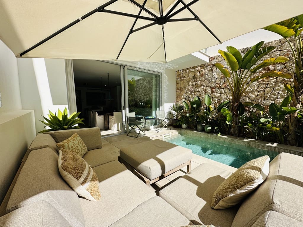 3 slaapkamer Huis te koop in Portocolom met zwembad - € 1.350.000 (Ref: 7956949)