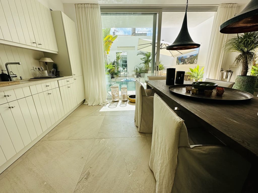 3 slaapkamer Huis te koop in Portocolom met zwembad - € 1.350.000 (Ref: 7956949)