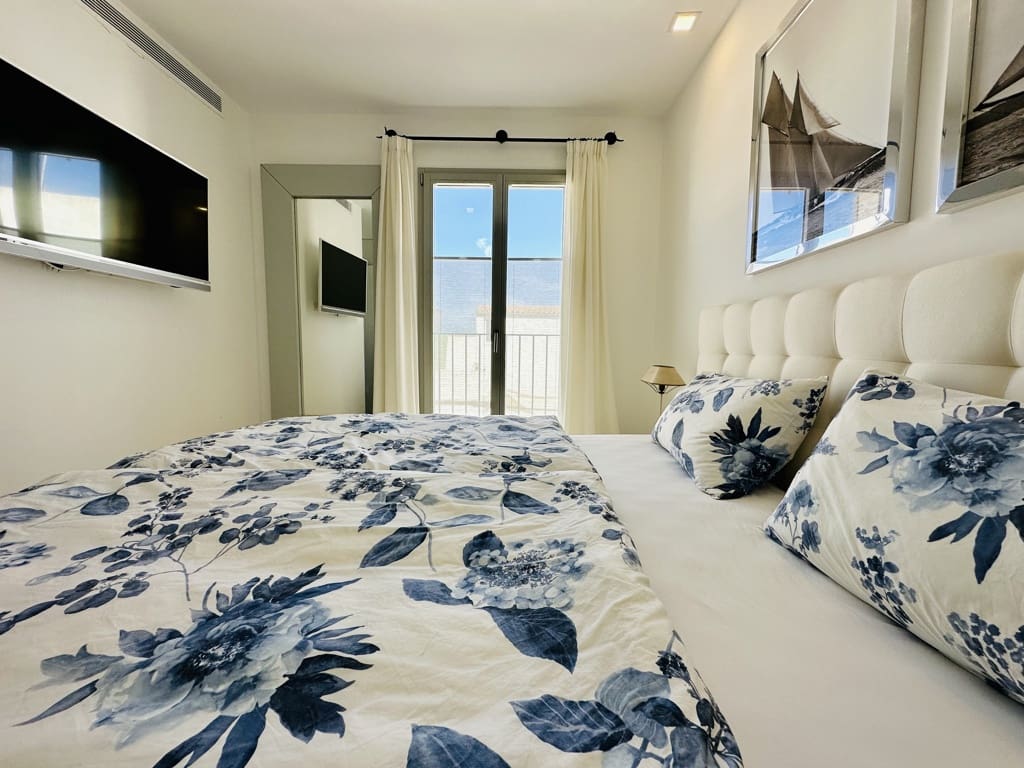 3 slaapkamer Huis te koop in Portocolom met zwembad - € 1.350.000 (Ref: 7956949)