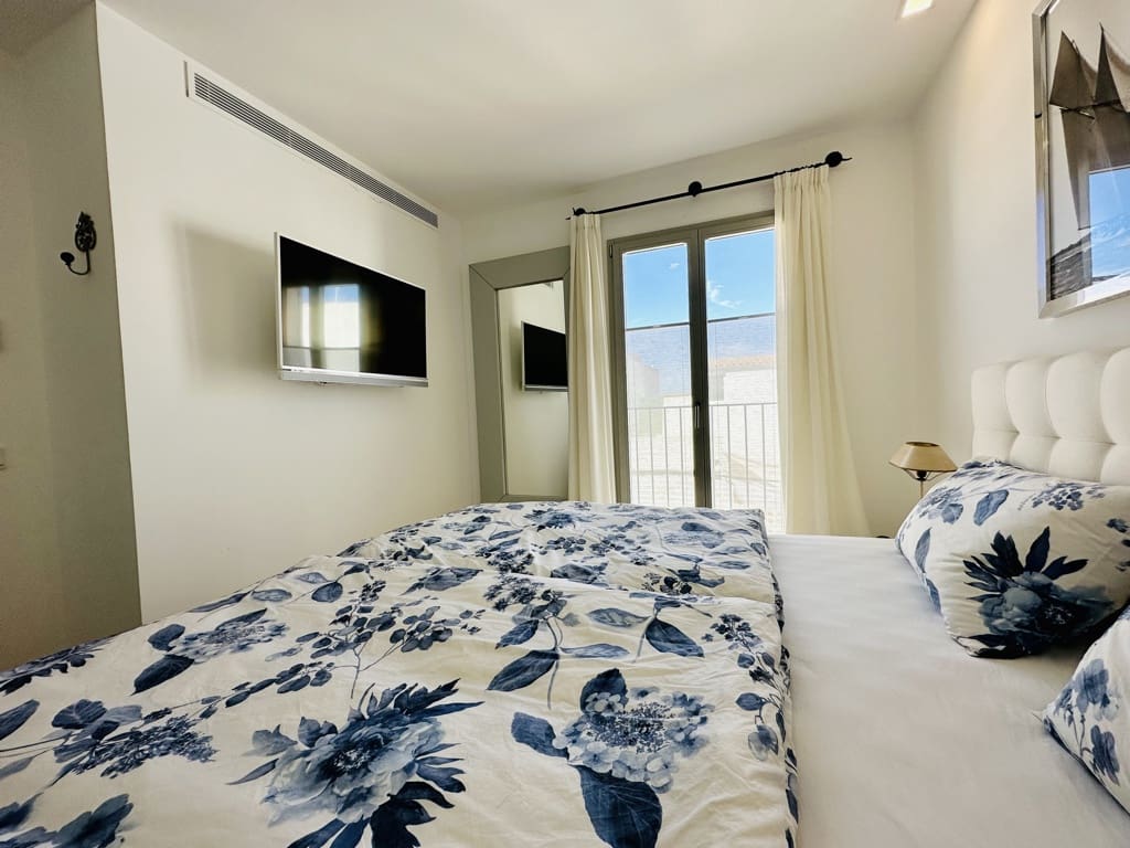 3 slaapkamer Huis te koop in Portocolom met zwembad - € 1.350.000 (Ref: 7956949)