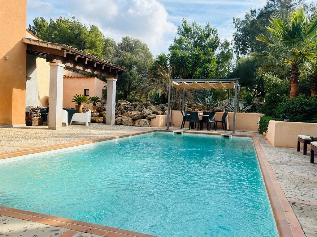 5 soverom Finca/Herregård til salgs i Felanitx med svømmebasseng - € 2 300 000 (Ref: 7985188)