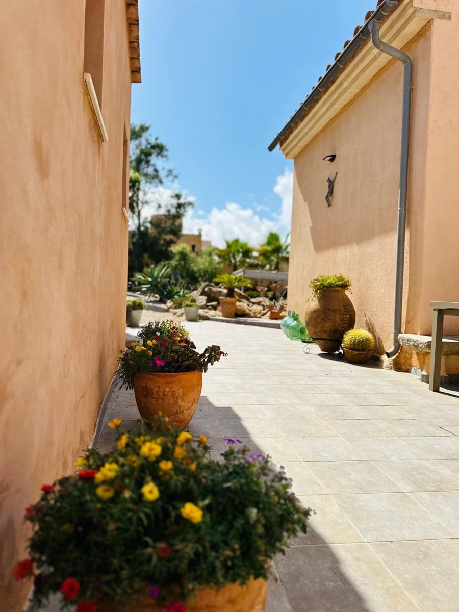 5 soverom Finca/Herregård til salgs i Felanitx med svømmebasseng - € 2 300 000 (Ref: 7985188)