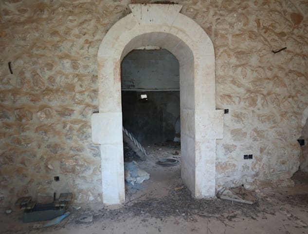 4 slaapkamer Huis te koop in Felanitx - € 189.000 (Ref: 8055858)