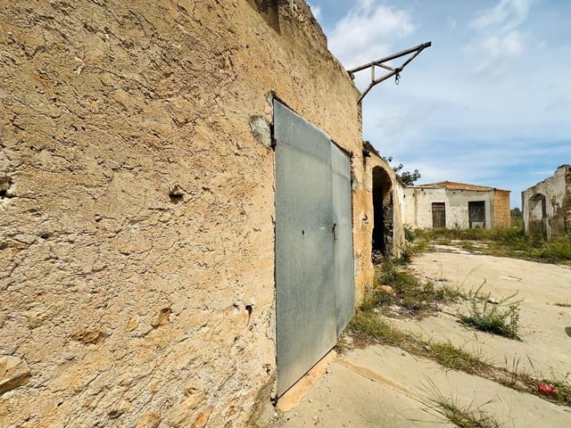 4 chambre Finca/Maison de Campagne à vendre à Espinagar, Manacor avec garage - 250 000 € (Ref: 8280046)