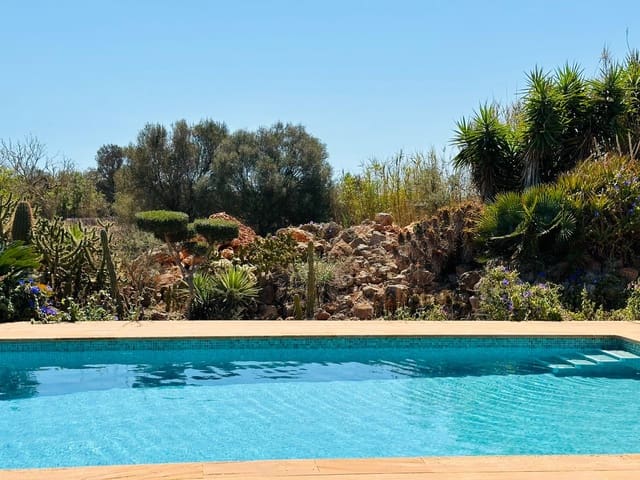 3 slaapkamer Finca/Landhuis te koop in Ses Salines met zwembad garage - € 2.150.000 (Ref: 8395627)