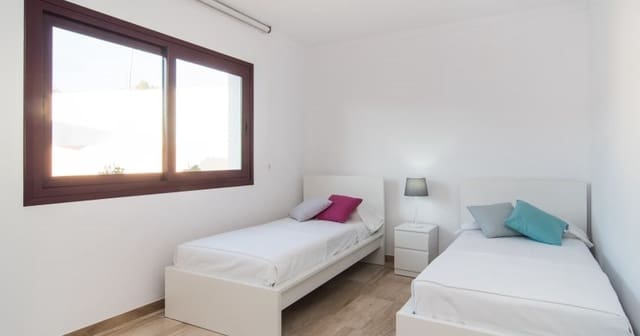 4 slaapkamer Rijtjeshuis te koop in Felanitx met zwembad garage - € 1.195.000 (Ref: 8451436)