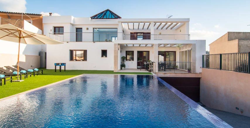 4 sovrum Radhus till salu i Felanitx med pool garage - 1 195 000 € (Ref: 8451436)