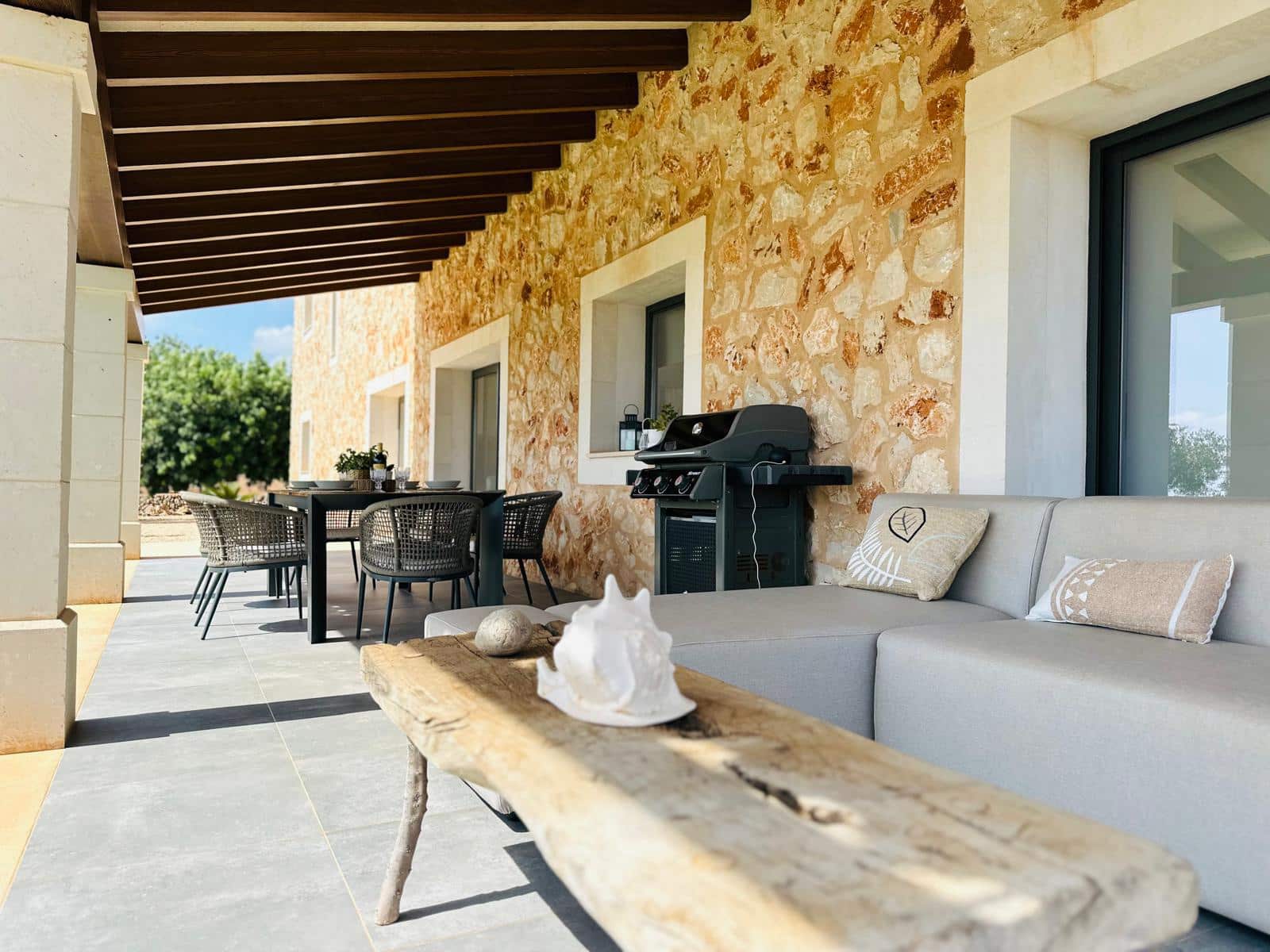 5 soveværelse Finca/Landehus til salg i Espinagar med swimmingpool garage - € 3.150.000 (Ref: 8499073)