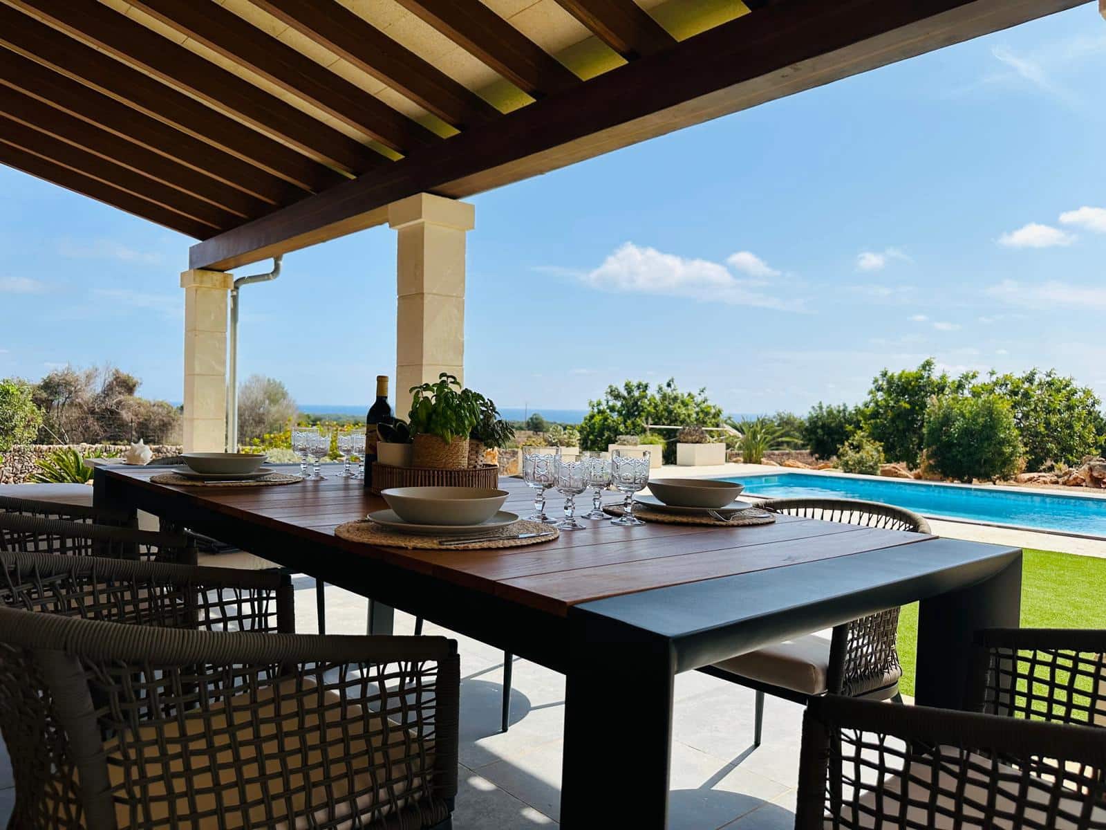 5 soveværelse Finca/Landehus til salg i Espinagar med swimmingpool garage - € 3.150.000 (Ref: 8499073)