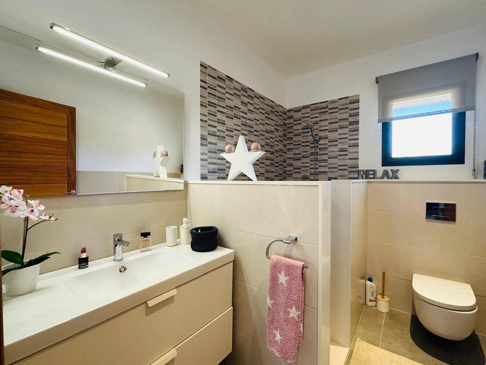 5 soveværelse Finca/Landehus til salg i Espinagar med swimmingpool garage - € 3.150.000 (Ref: 8499073)