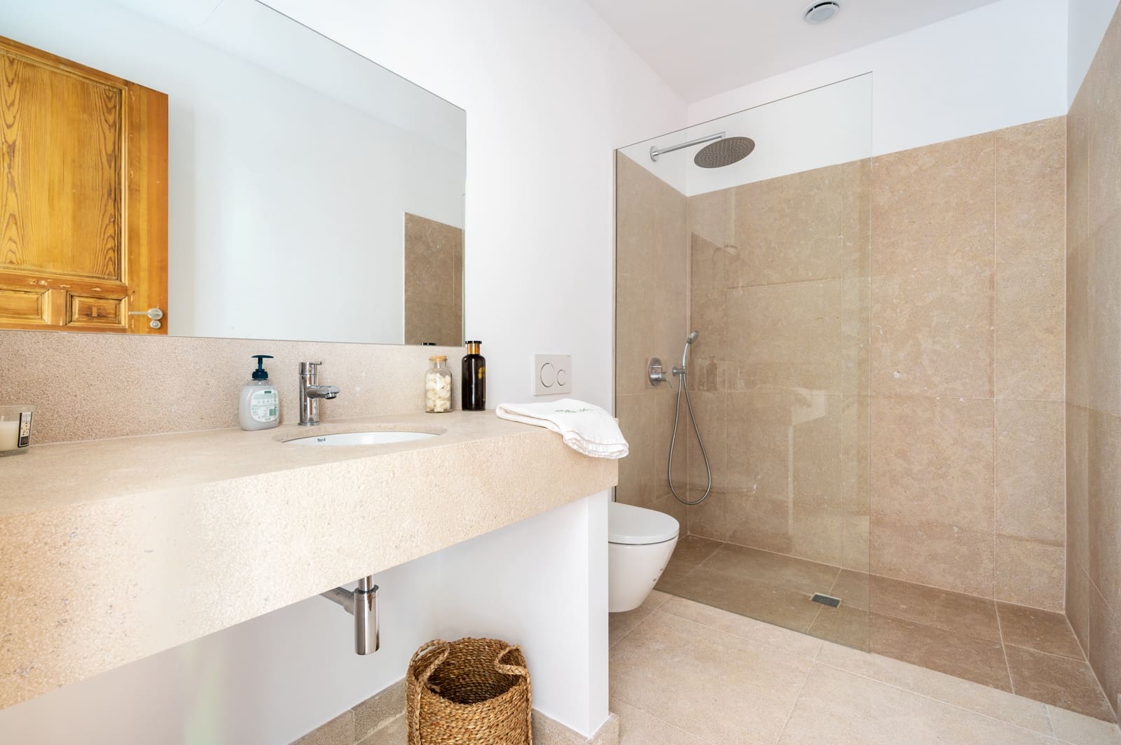 4 Zimmer Villa zu verkaufen in Ses Salines mit Pool Garage - 1.600.000 € (Ref: 8609264)