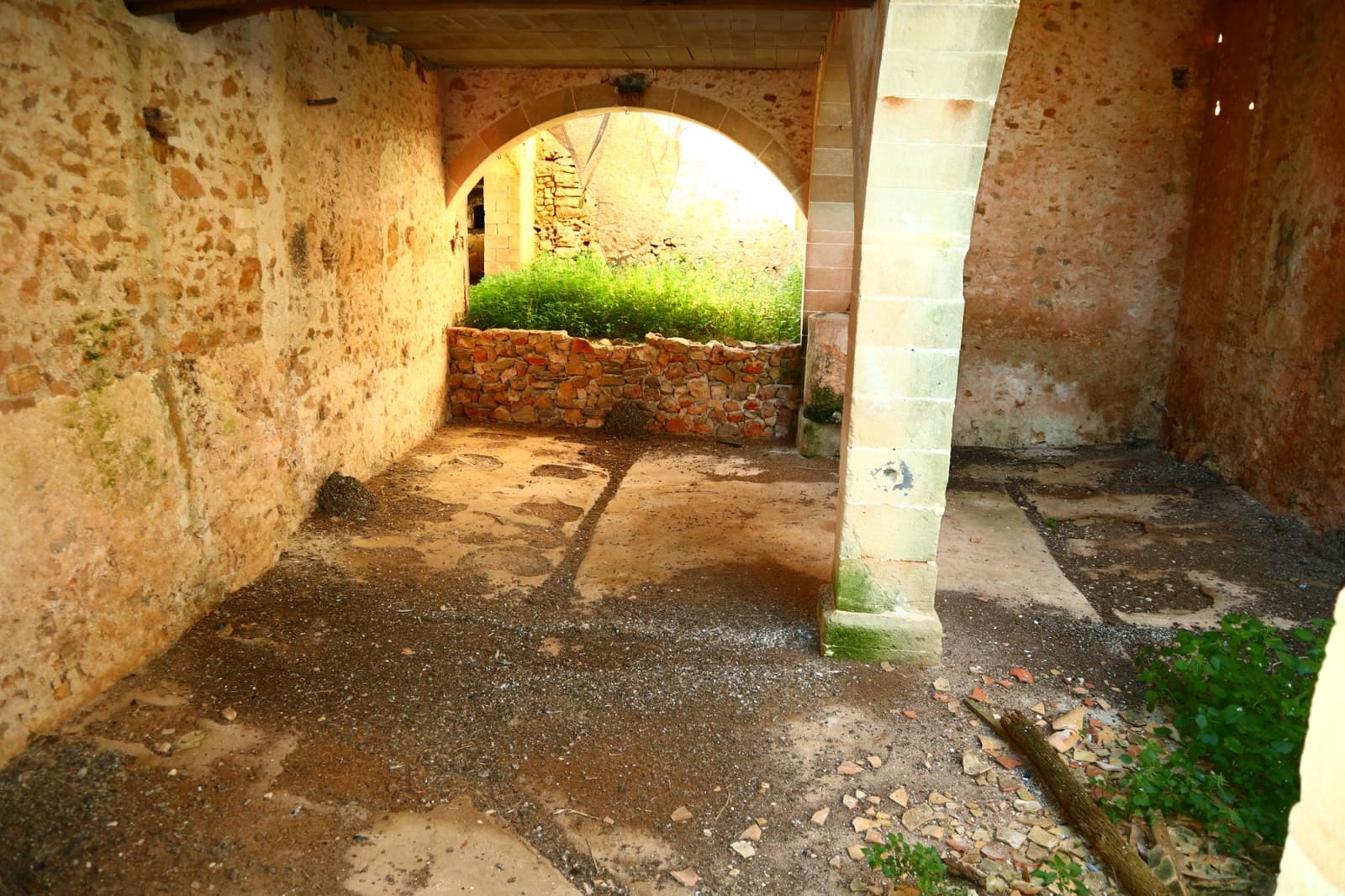 12 soveværelse Finca/Landehus til salg i Felanitx med garage - € 2.650.000 (Ref: 8680707)