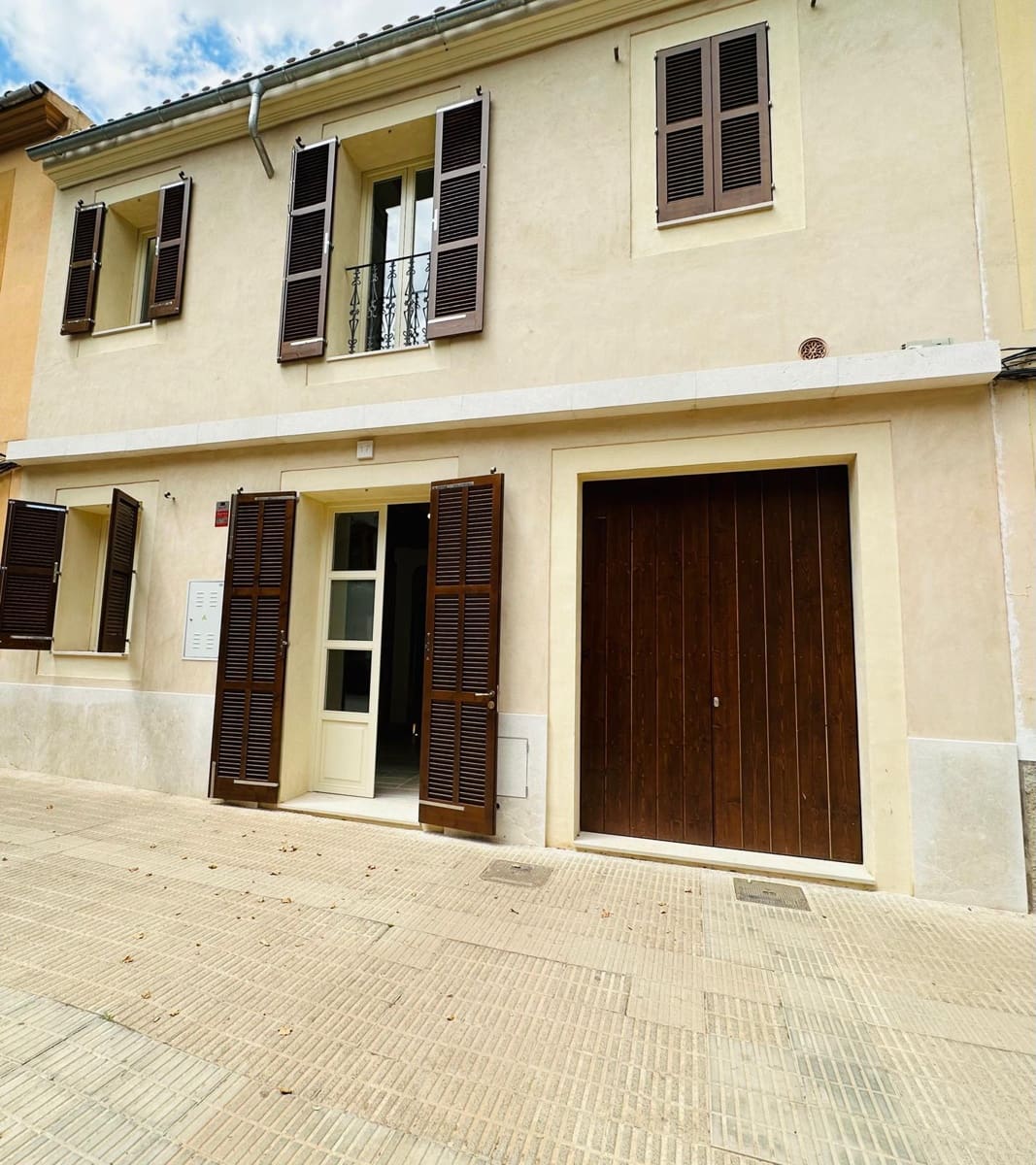 3 bedroom Townhouse for sale in Felanitx with pool - € 1,580,000 (Ref: 8935854)