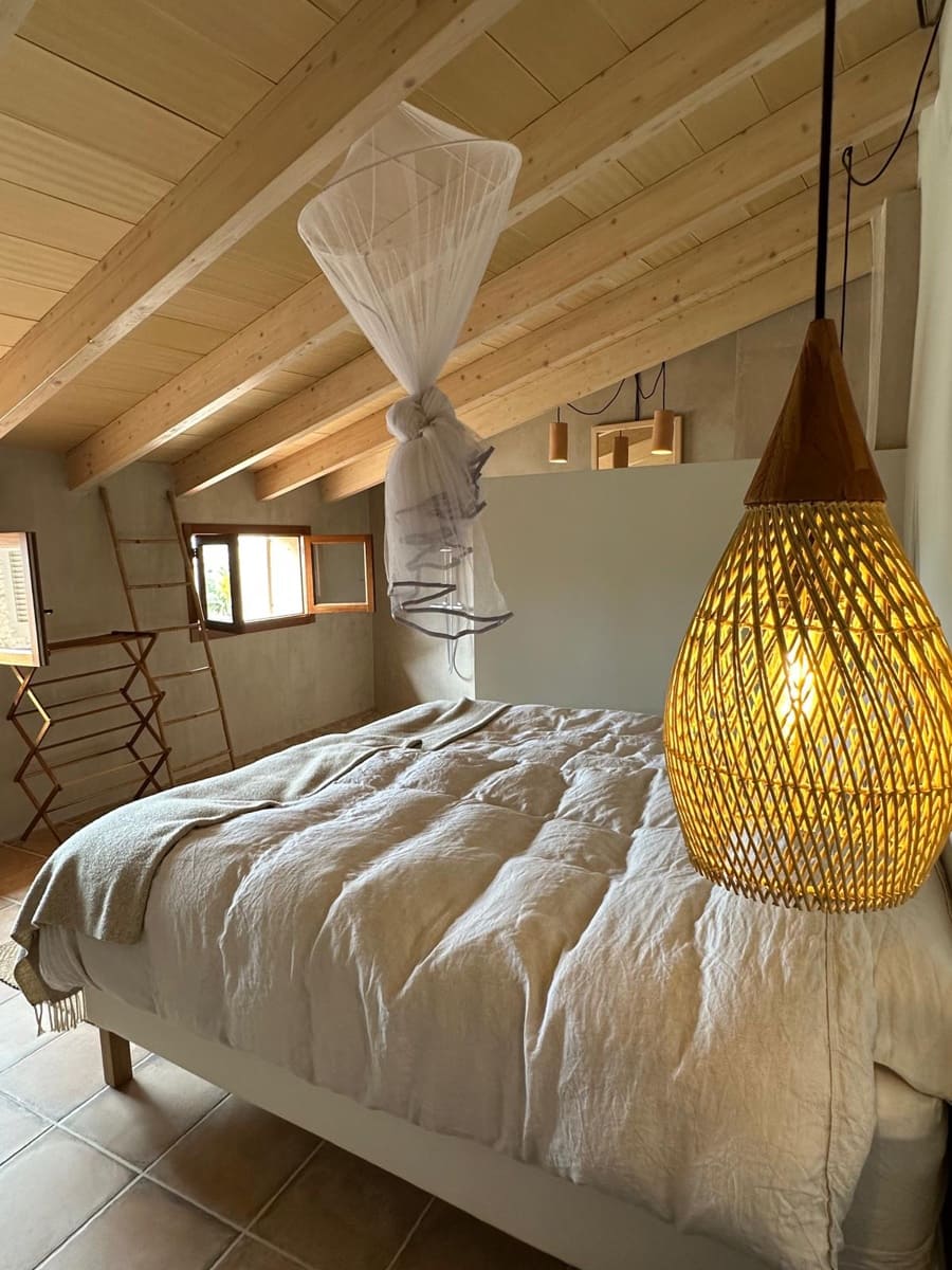 6 soveværelse Byhus til salg i Sant Joan - € 750.000 (Ref: 8953293)