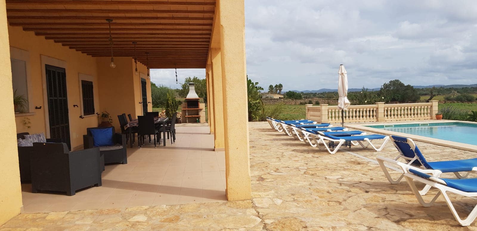 5 bedroom Finca/Country House for rent in Campos with pool garage - € 4,300 (Ref: 8986552)