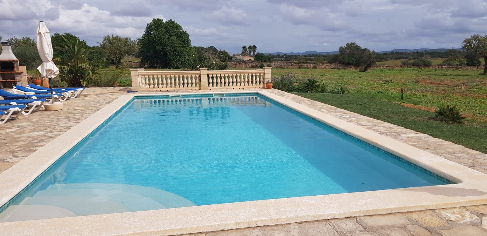 5 bedroom Finca/Country House for rent in Campos with pool garage - € 4,300 (Ref: 8986552)