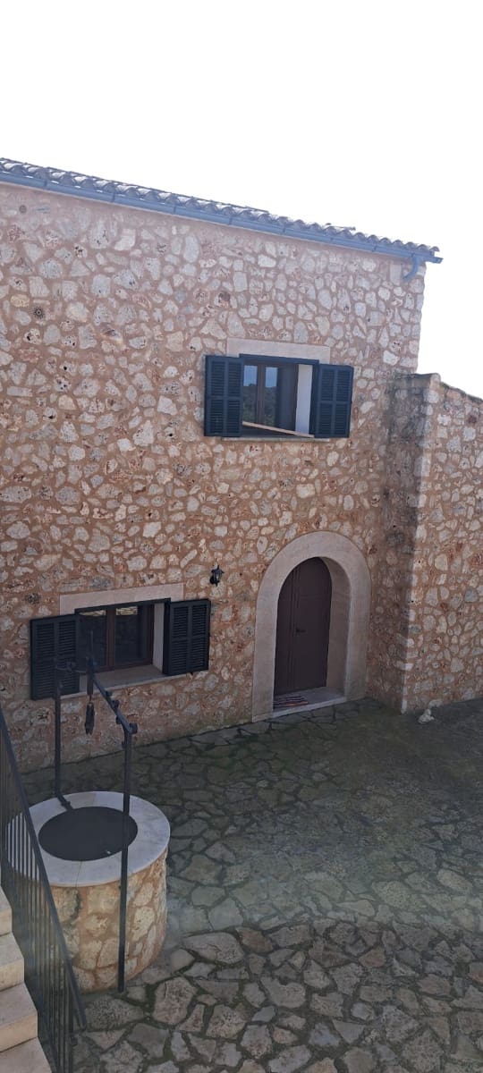 5 bedroom Finca/Country House for rent in Campos with pool garage - € 4,300 (Ref: 8986552)