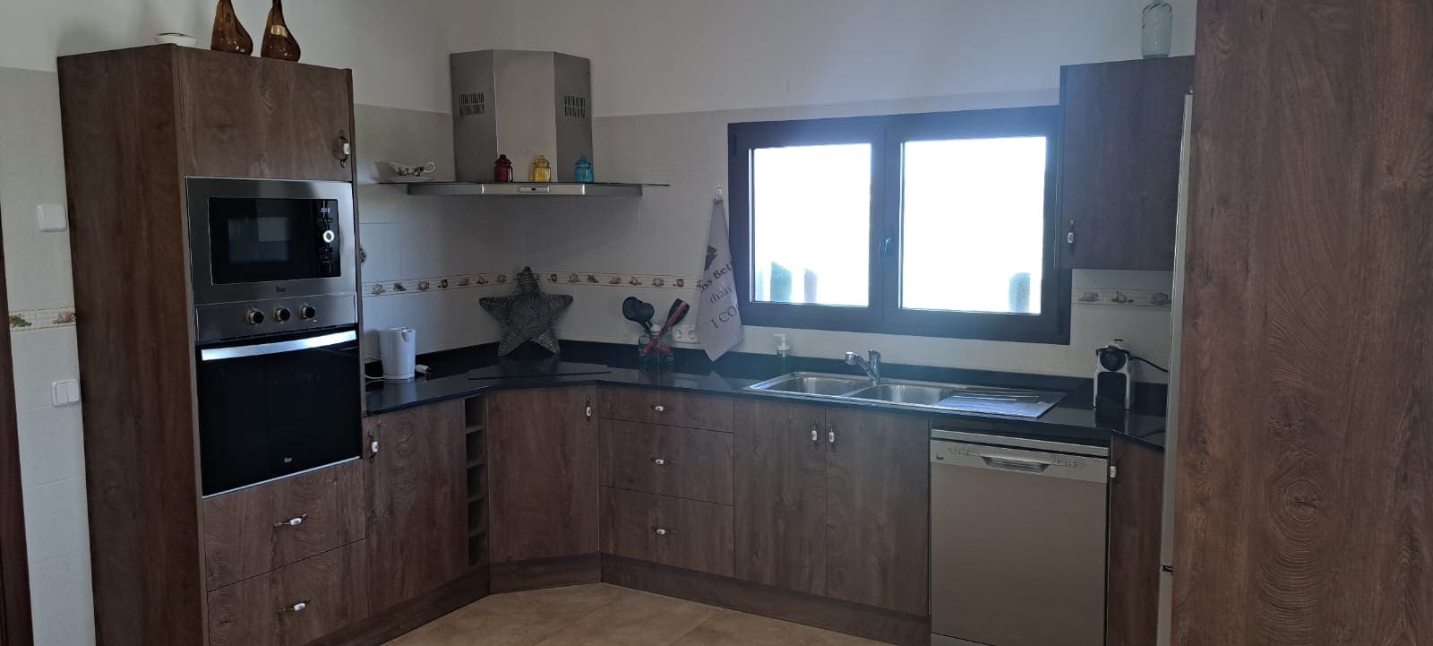 5 bedroom Finca/Country House for rent in Campos with pool garage - € 4,300 (Ref: 8986552)