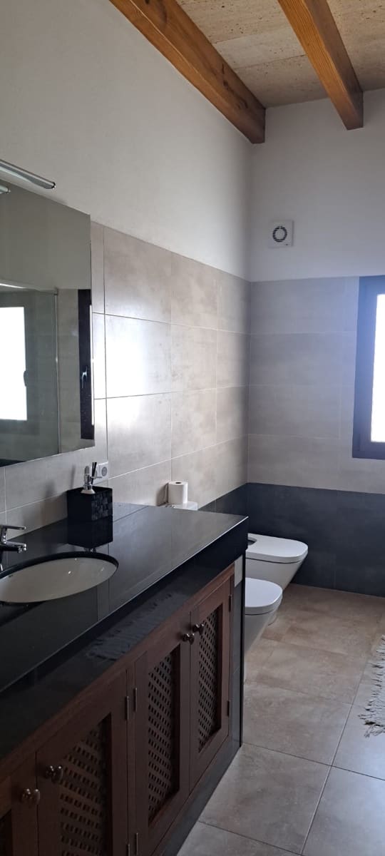 5 bedroom Finca/Country House for rent in Campos with pool garage - € 4,300 (Ref: 8986552)