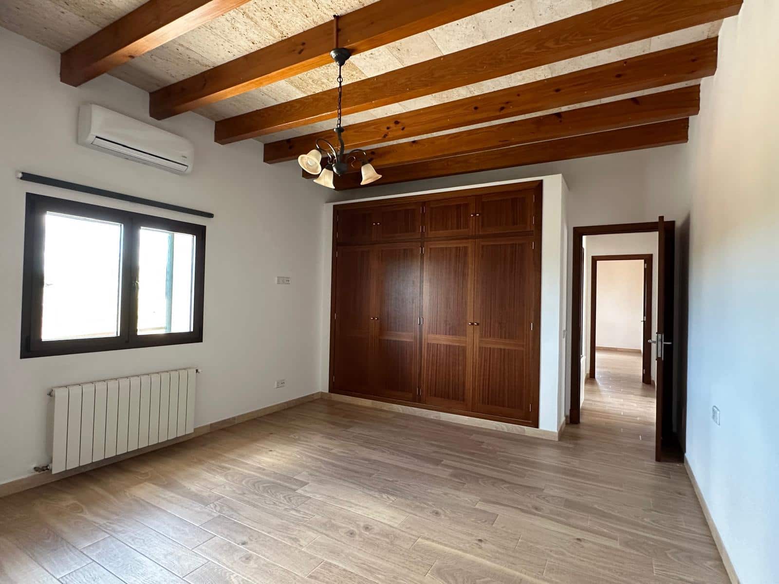 5 bedroom Finca/Country House for rent in Campos with pool garage - € 4,300 (Ref: 8986552)