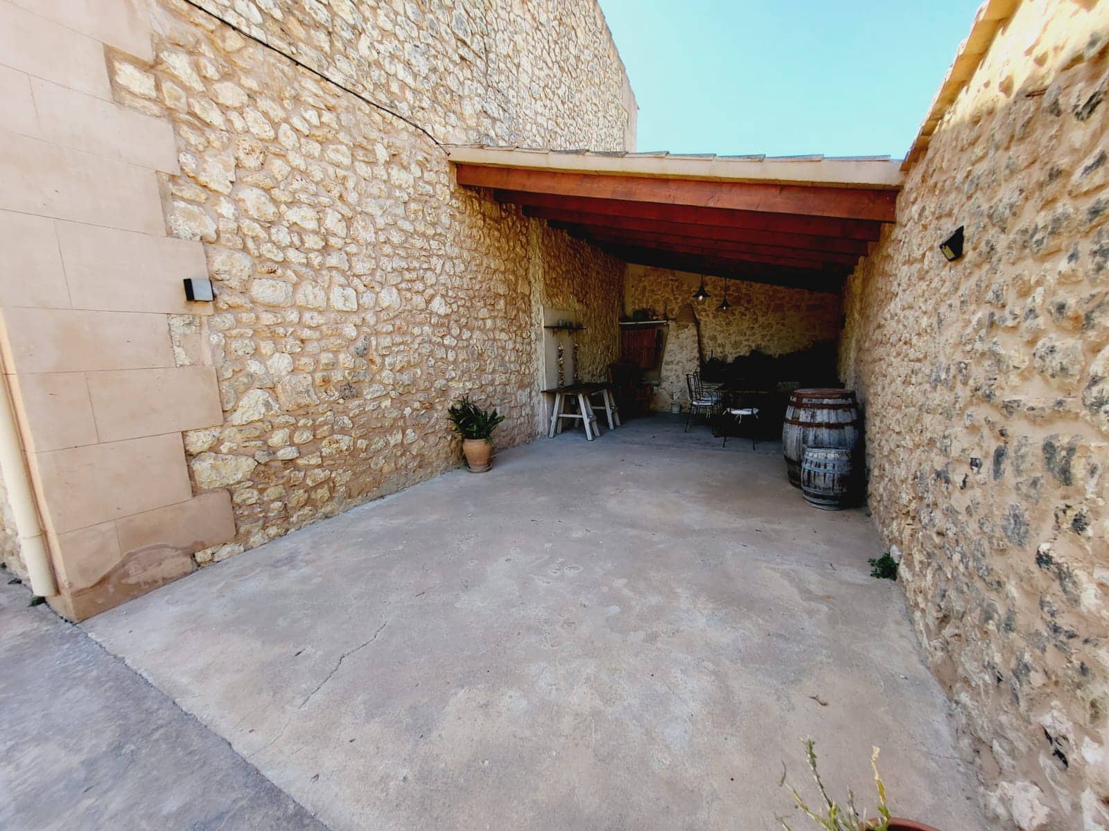 5 soveværelse Finca/Landehus til leje i Felanitx med swimmingpool garage - € 2.500 (Ref: 9003779)