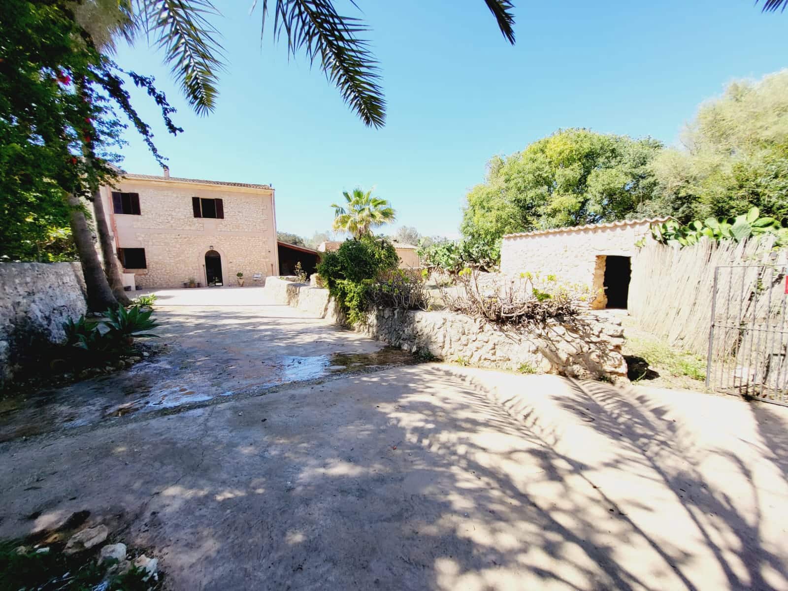 5 soveværelse Finca/Landehus til leje i Felanitx med swimmingpool garage - € 2.500 (Ref: 9003779)