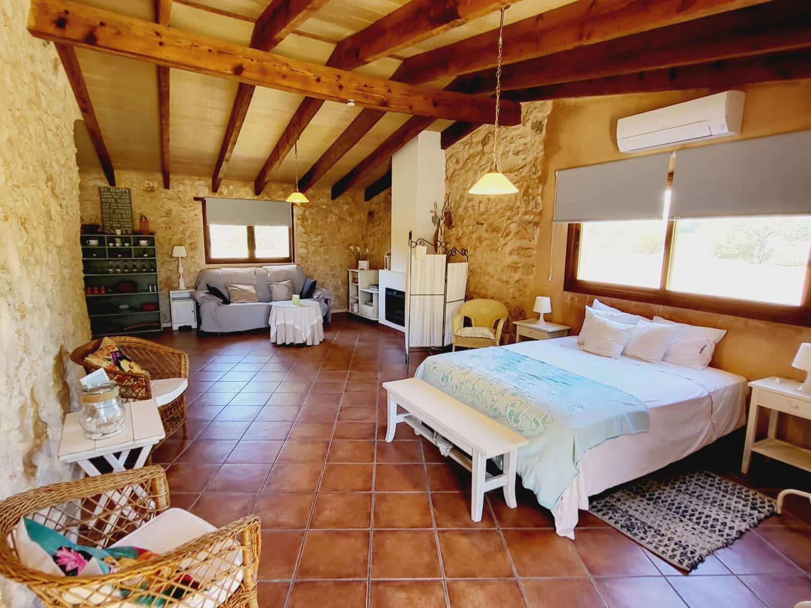 5 soveværelse Finca/Landehus til leje i Felanitx med swimmingpool garage - € 2.500 (Ref: 9003779)