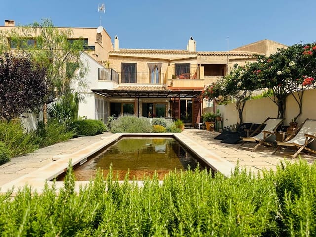 6 soveværelse Byhus til leje i Ses Salines med swimmingpool - € 4.000 (Ref: 9076933)