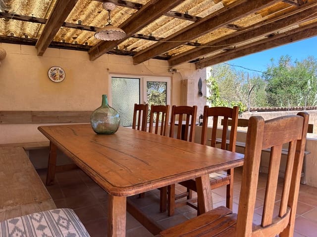 2 slaapkamer Finca/Landhuis te koop in Felanitx met zwembad garage - € 680.000 (Ref: 9110711)