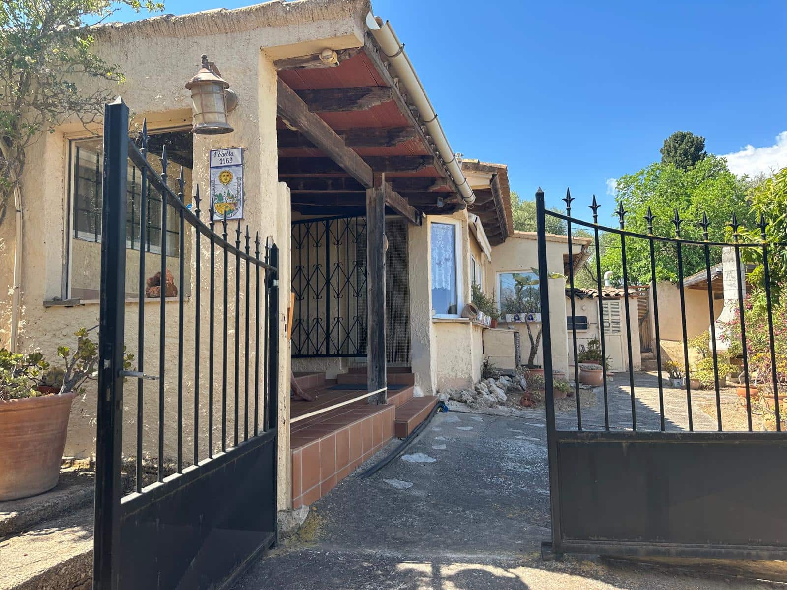 2 sypialnia Finka/Dom wiejski na sprzedaż w Felanitx z basenem garażem - 470 000 € (Ref: 9110711)