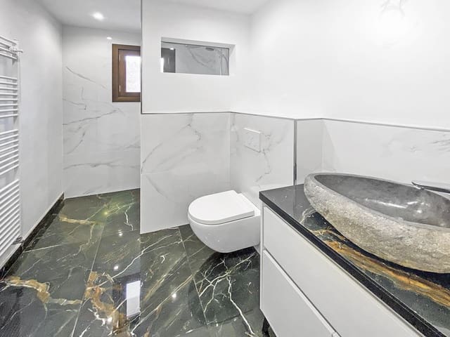 2 bedroom Flat for sale in Felanitx - € 425,000 (Ref: 9164279)