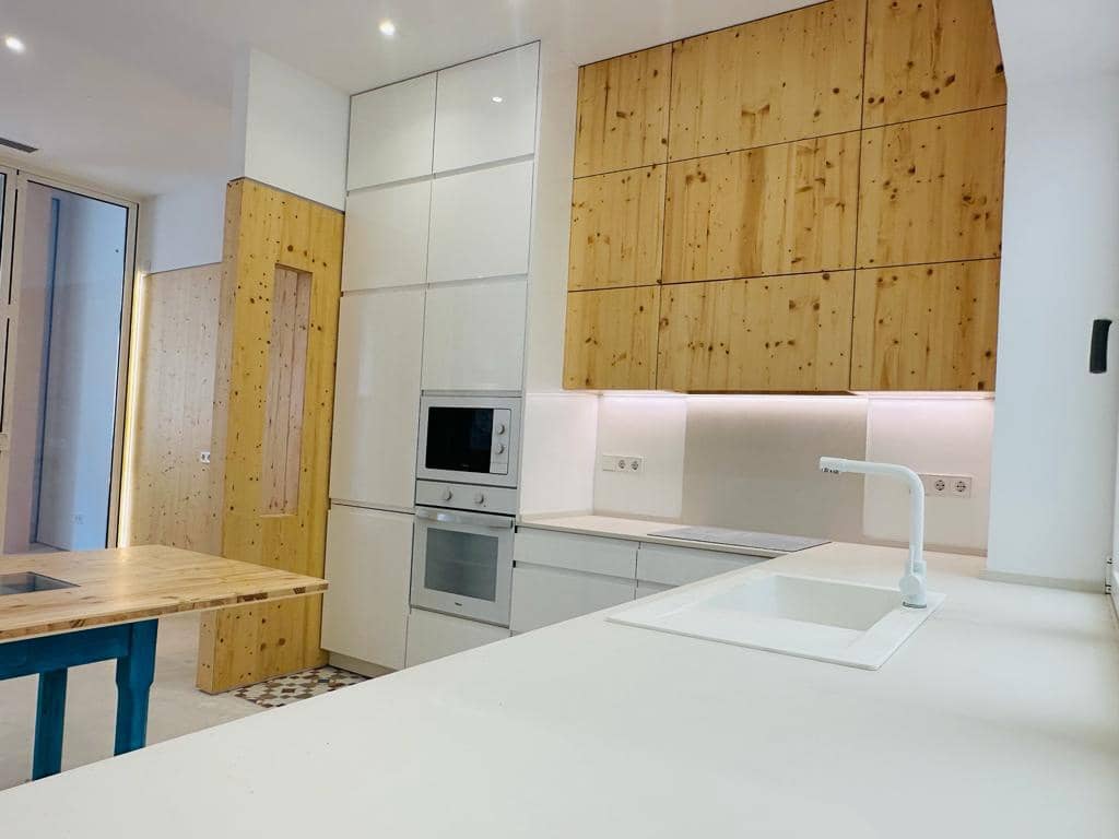 Appartement de 3 chambres à louer à Felanitx avec piscine - 1 500 € (Ref: 9181320)