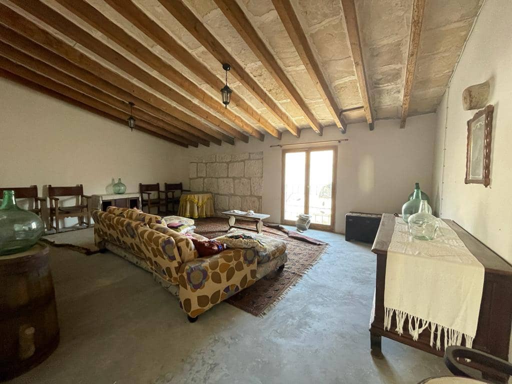 10 bedroom Townhouse for sale in Felanitx with pool - € 1,060,000 (Ref: 9191543)