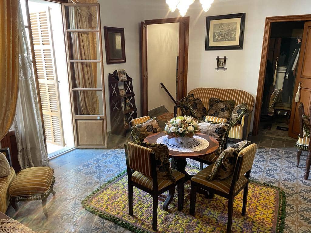 10 bedroom Townhouse for sale in Felanitx with pool - € 1,060,000 (Ref: 9191543)