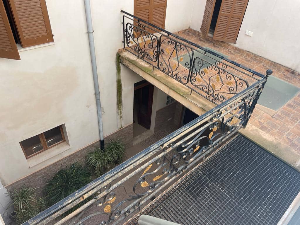 10 bedroom Townhouse for sale in Felanitx with pool - € 1,060,000 (Ref: 9191543)