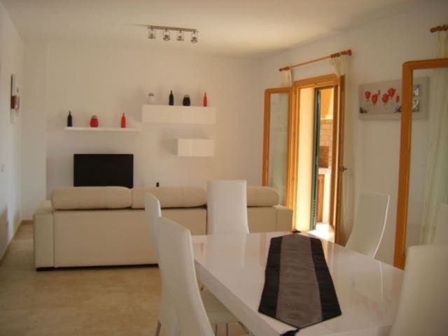 3 soveværelse Semi-Rækkehus til leje i Portocolom, Felanitx med swimmingpool - € 2.100 (Ref: 9201719)