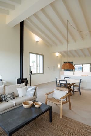 2 bedroom Townhouse for rent in Ses Salines - € 2,200 (Ref: 9253891)