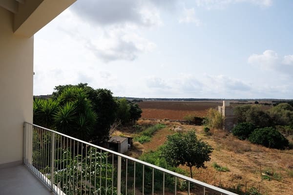 2 bedroom Townhouse for rent in Ses Salines - € 2,200 (Ref: 9253891)