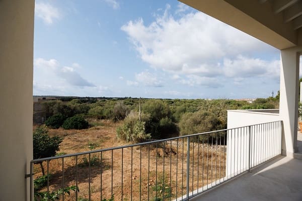 2 bedroom Townhouse for rent in Ses Salines - € 2,200 (Ref: 9253891)