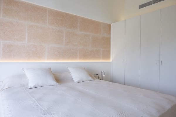 2 bedroom Townhouse for rent in Ses Salines - € 2,200 (Ref: 9253891)