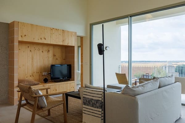 2 bedroom Townhouse for rent in Ses Salines - € 2,200 (Ref: 9253891)